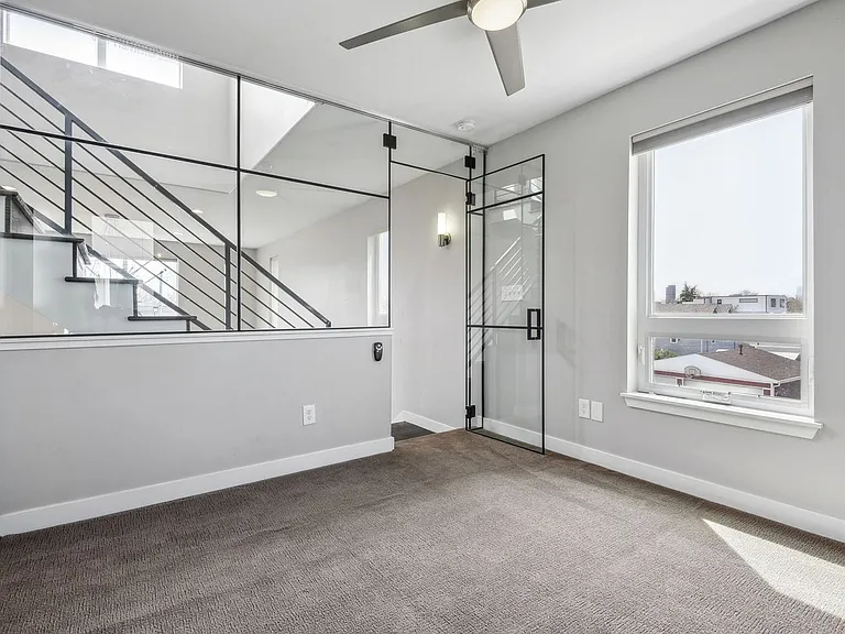 1551 W 43rd Ave — Photo 13