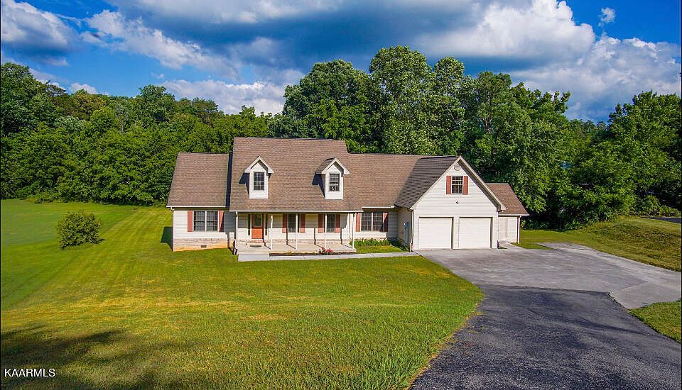 1st image of 834 Kings Hills Blvd