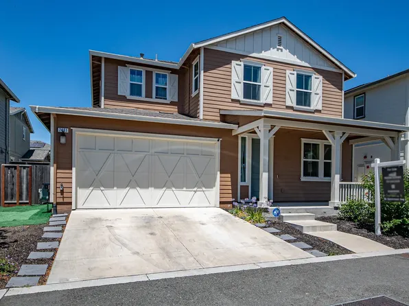 7461 Walker Way, Rohnert Park, CA 94928