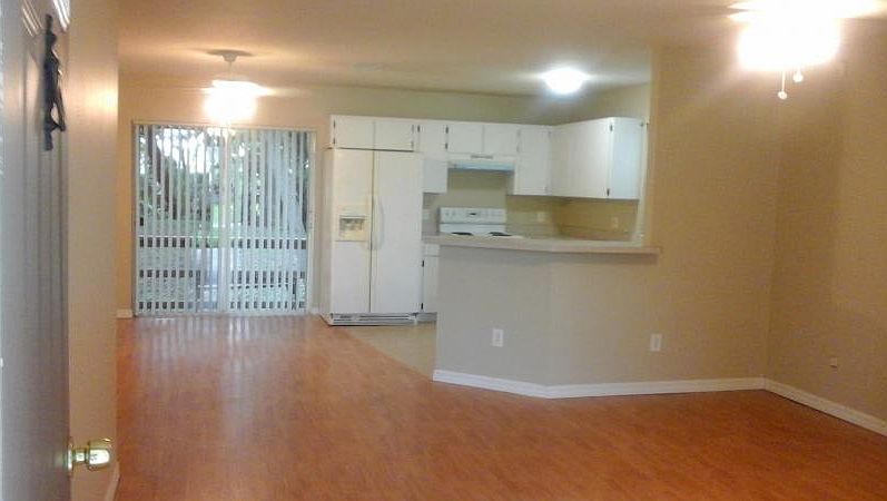 1st image of 10209 Oslin St