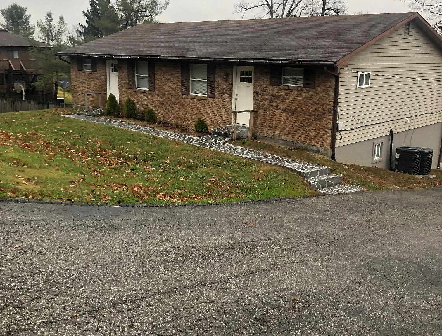 2309 Booth Quillen Rd — Photo 2