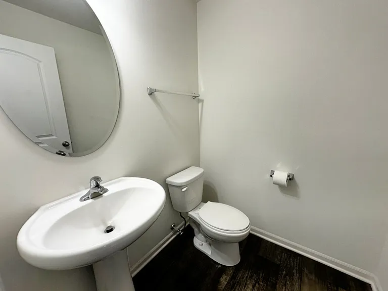 2329 Upland Rd — Photo 8