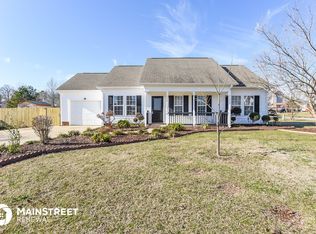 16 Courtland Dr, Angier, NC 27501