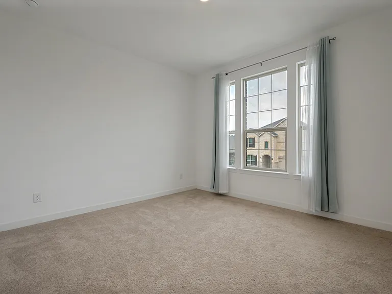 108 Invermore Dr — Photo 10