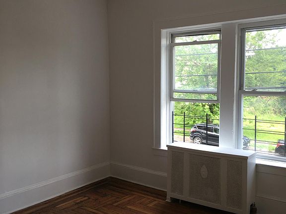 4th image of 93 Milford Ave APT 1F