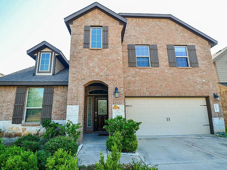 4015 Prairie Landing Ln — Photo 2