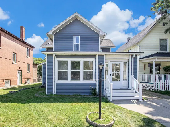 1129 Niles Ave, Saint Joseph, MI 49085