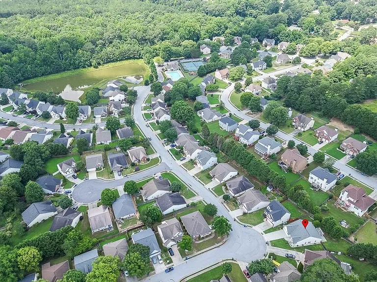 2464 Laurelfield Dr — Photo 44
