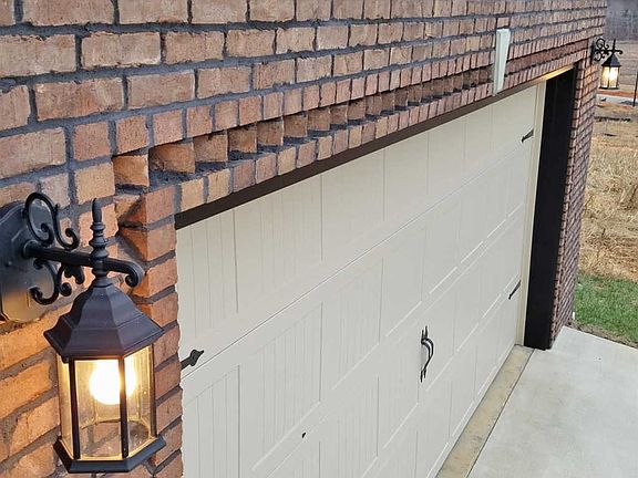 5th image of 200 Autumn Terrace Ln