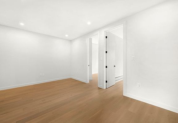 4th image of 46-15 48th Ave #2F
