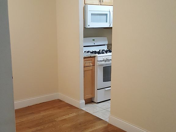4th image of 2056 Story Ave