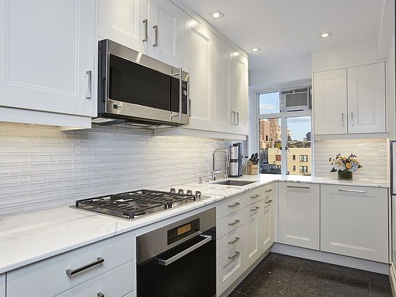 4th image of 799 Park Ave APT 13A