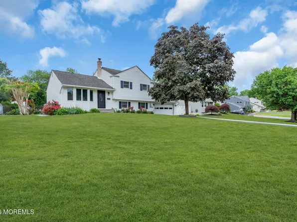 34 Millbrook Drive, Middletown, NJ 07748