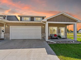 419 Harvest Trl, Harrisburg, SD 57032