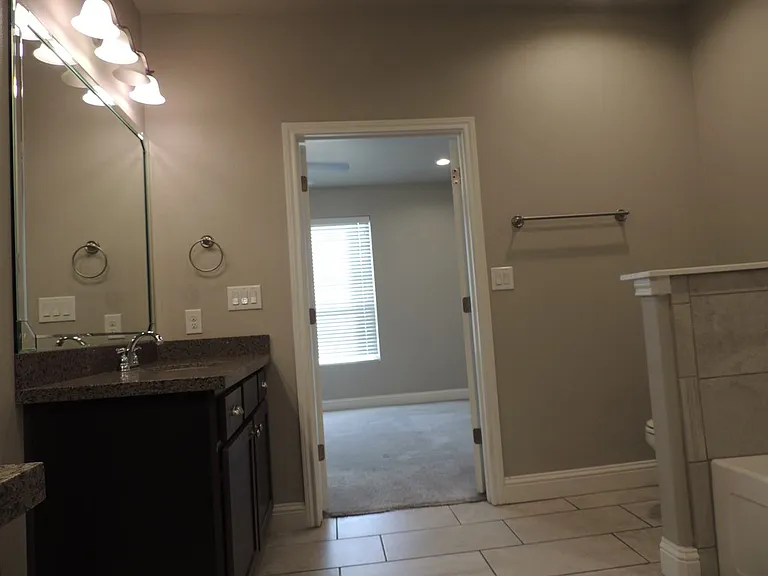 24 Devon Ct — Photo 15