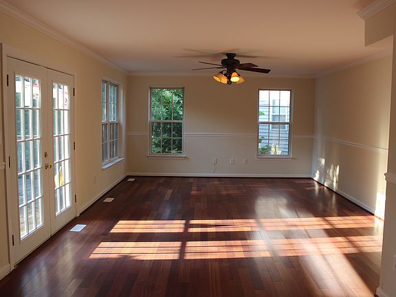 4th image of 41850 Tomey Ct