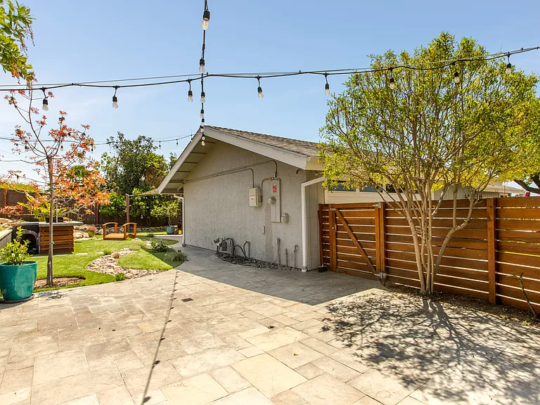 17175 Tam O Shanter Dr — Photo 34