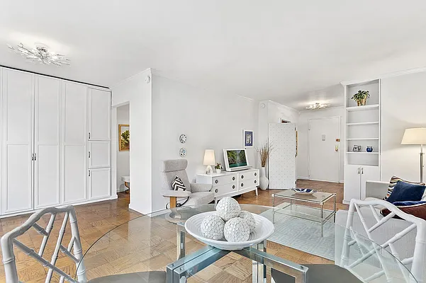 Sold by Citi Habitats | media 2