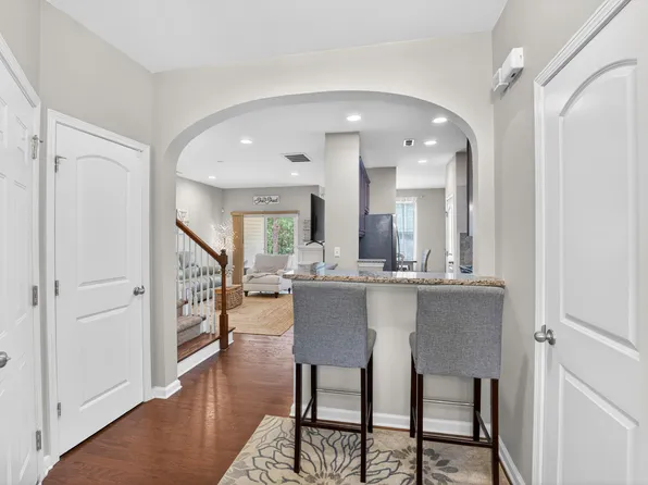 10120 Marleybone Dr, Raleigh, NC 27617