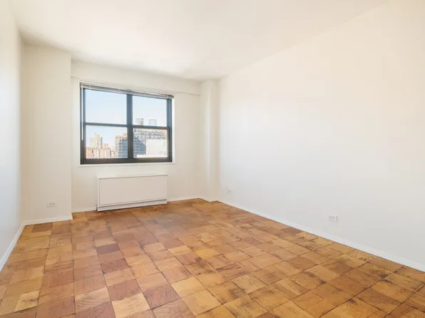 340 East 93rd Street image 5 of 11