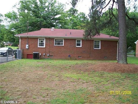 2nd image of 4900 Red Oak Ln