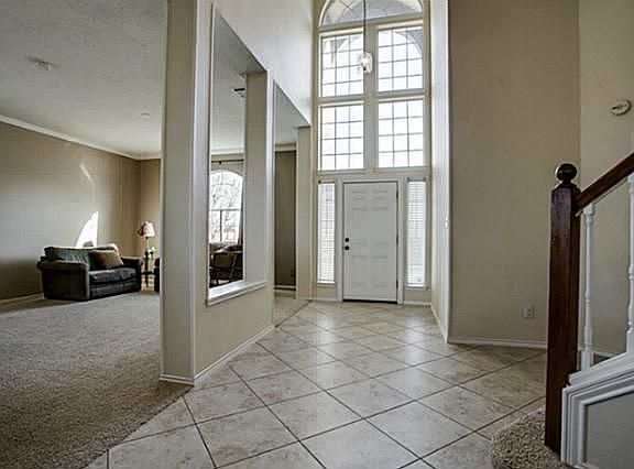 3rd image of 2825 Covington Dr