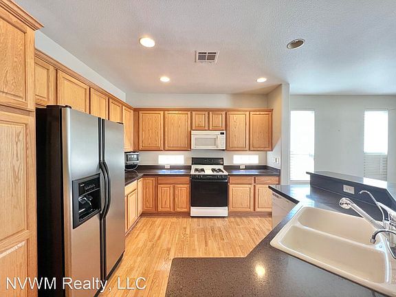 3rd image of 4453 Regalo Bello St