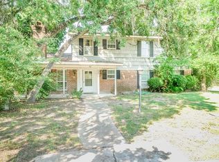 801 Lexington Dr, Friendswood, TX 77546