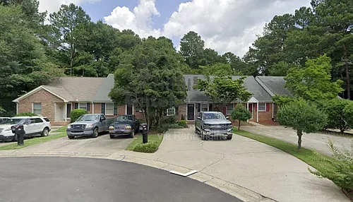 505 Williamsburg Way Photo 1