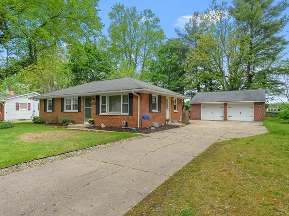 2223 Cumberland St, Kalamazoo, MI 49006