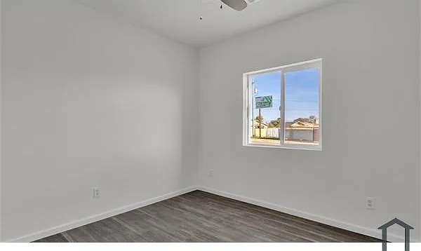 220 4th Ave E #1 — Photo 12