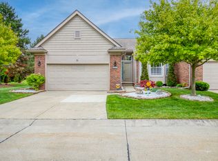 14984 Heather Pointe Dr, Sterling Heights, MI 48313