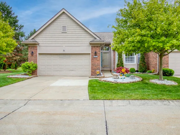 14984 Heather Pointe Dr, Sterling Heights, MI 48313
