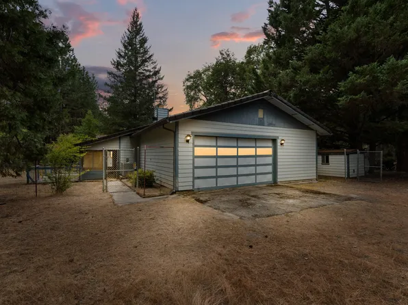 1475 Pleasant Creek Rd, Rogue River, OR 97537