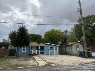914 E Dullnig Ct, San Antonio, TX 78223