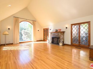 245 16th St, Santa Monica, CA 90402