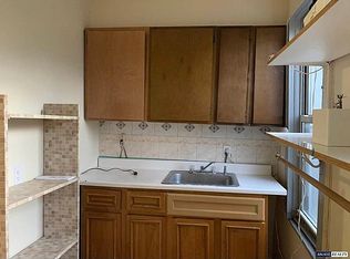3620 13th Ave APT 3R, Brooklyn, NY 11218