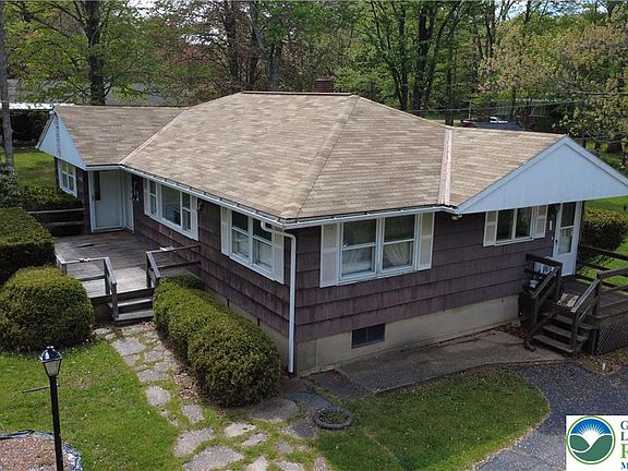 3rd image of 50 Montovision Rd