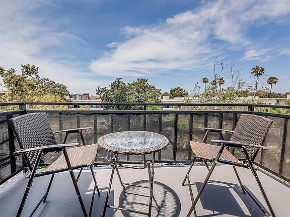 5th image of 214 S Westmoreland Ave #4