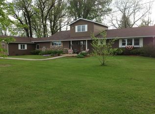 13698 40th St, Lime Springs, IA 52155