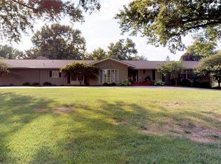 4300 W 90th Ter, Prairie Village, KS 66207