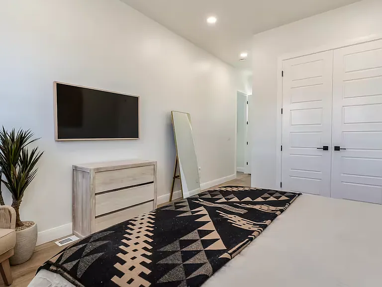 3555 N Creekside Way — Photo 15