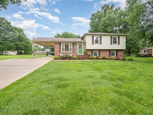 117 Valley Forge Ln, Kernersville, NC 27284