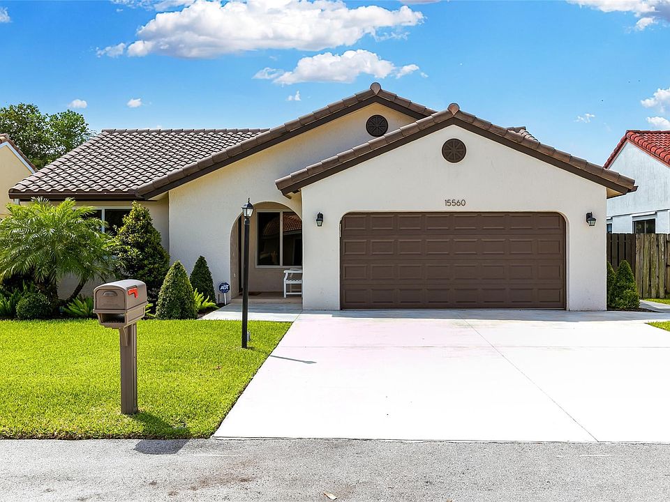 1st image of 15560 Derby Court