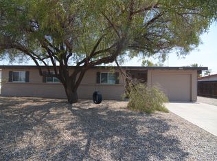 7652 E Stella Rd, Tucson, AZ 85730