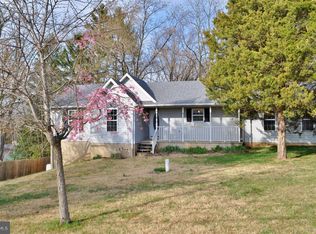 9 Forest View Dr, Delta, PA 17314