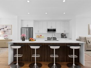 151 Royal Pacific Way #106, Nanaimo, BC V9T0B9