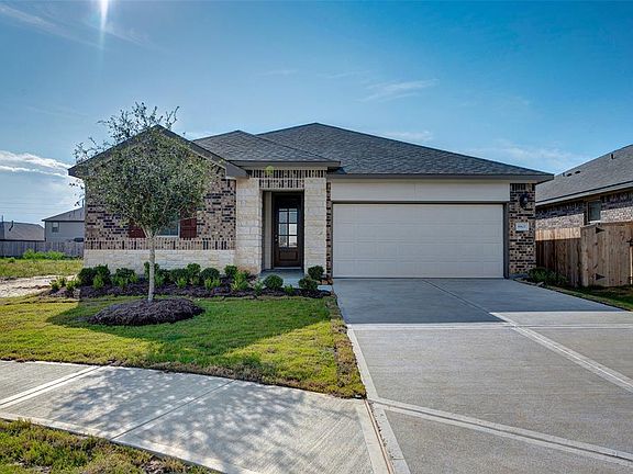 2nd image of 9807 Willow Crown Ln