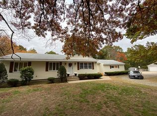 129 Bishop Hill Rd, Johnston, RI 02919