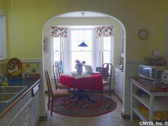 3rd image of 120 E Genesee St #E